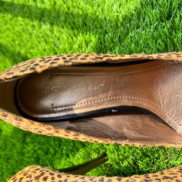 BCBGeneration Parade2 Tan Dalmation Calf Hair Platform Cheetah Pumps - Picture 7 of 7